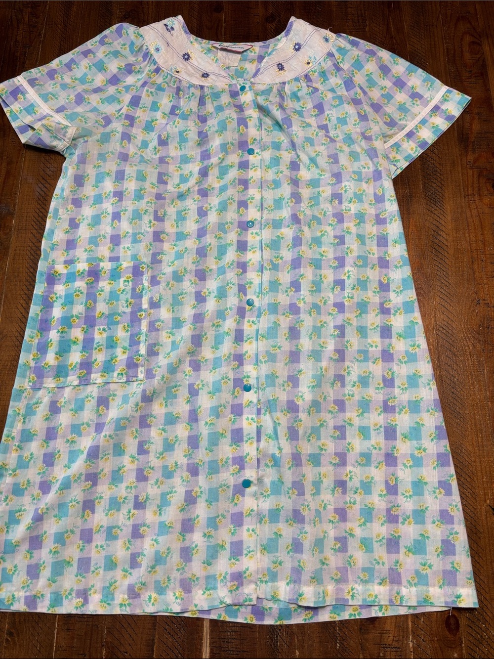 Vintage VTG Lady Manhattan Cottagecore Snap Closure Womens Nightgown House Robe